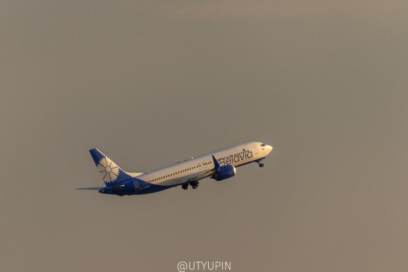 
              
              
              [
                Canon EOS 200D,
              
              
                EF-S55-250mm f/4-5.6 IS STM,
              
              
                250 mm,
              
              
                1/1000,
              
              
                f/5.6,
              
              
                ISO400
              ]
            