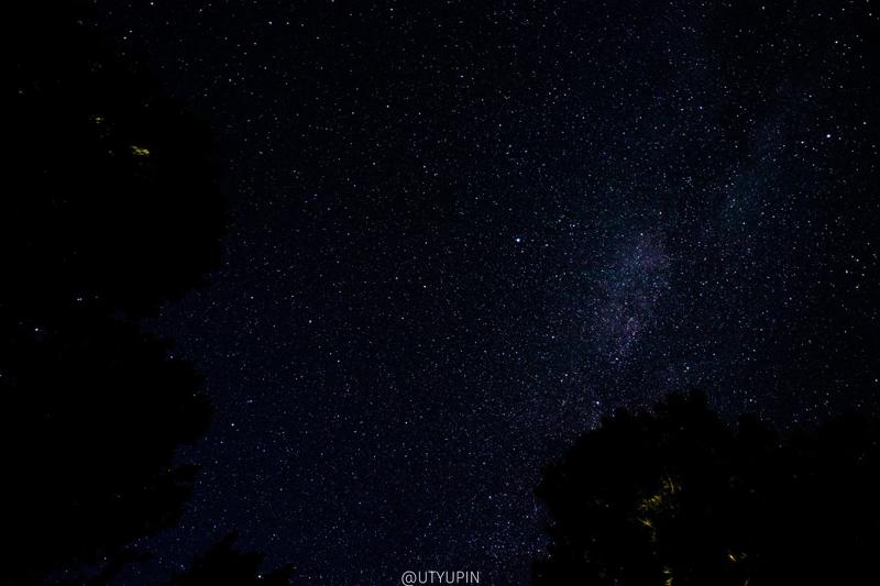 
              
              
              [
                Canon EOS 200D,
              
              
                EF-S10-18mm f/4.5-5.6 IS STM,
              
              
                10 mm,
              
              
                30,
              
              
                f/4.5,
              
              
                ISO800
              ]
            