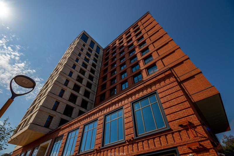 
              
              
              [
                Canon EOS 200D,
              
              
                EF-S10-18mm f/4.5-5.6 IS STM,
              
              
                10 mm,
              
              
                1/800,
              
              
                f/8,
              
              
                ISO100
              ]
            