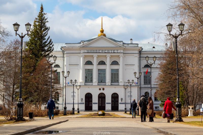 
              
              
              [
                Canon EOS 200D,
              
              
                EF50mm f/1.8 STM,
              
              
                50 mm,
              
              
                1/1600,
              
              
                f/8,
              
              
                ISO400
              ]
            